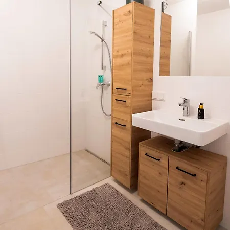 Eggenberg - - Self Check-in Apartament *
