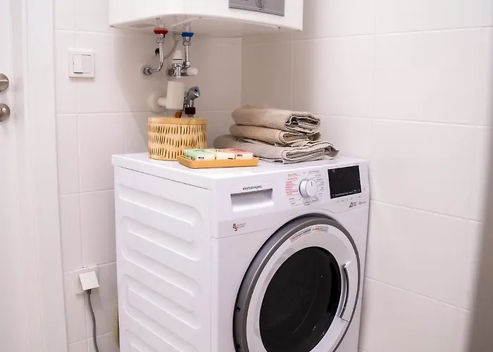 Eggenberg - - Self Check-in *