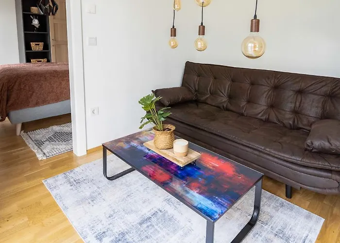 Eggenberg - - Self Check-in *